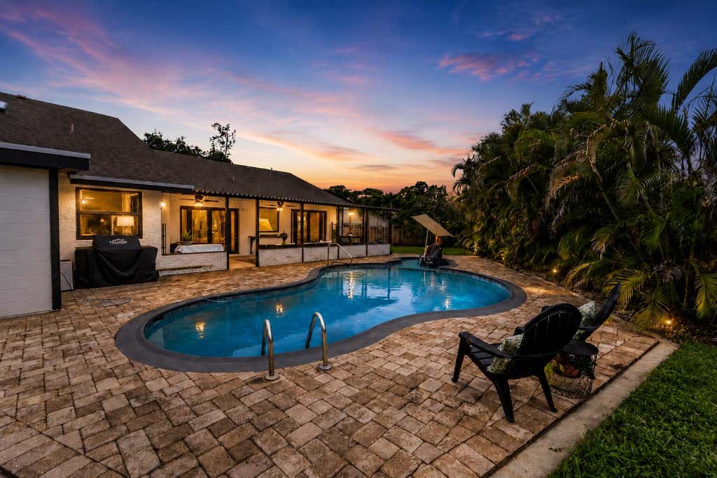 Photo of 5731 NW 54th Way, Tamarac, FL 33319 (MLS # B26046112)