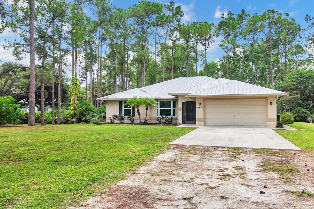 Photo of 11762 153rd Court N, Jupiter, FL 33478 (MLS # R11122417)