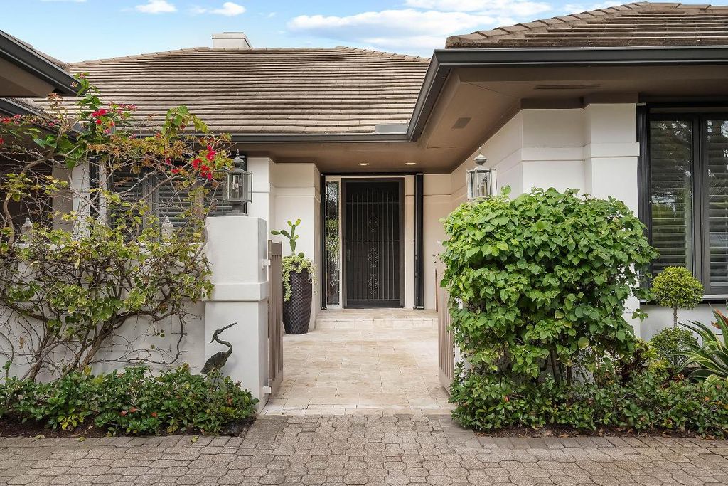 Photo of 6149 SE Oakmont Place, Stuart, FL 34997 (MLS # R11054101)