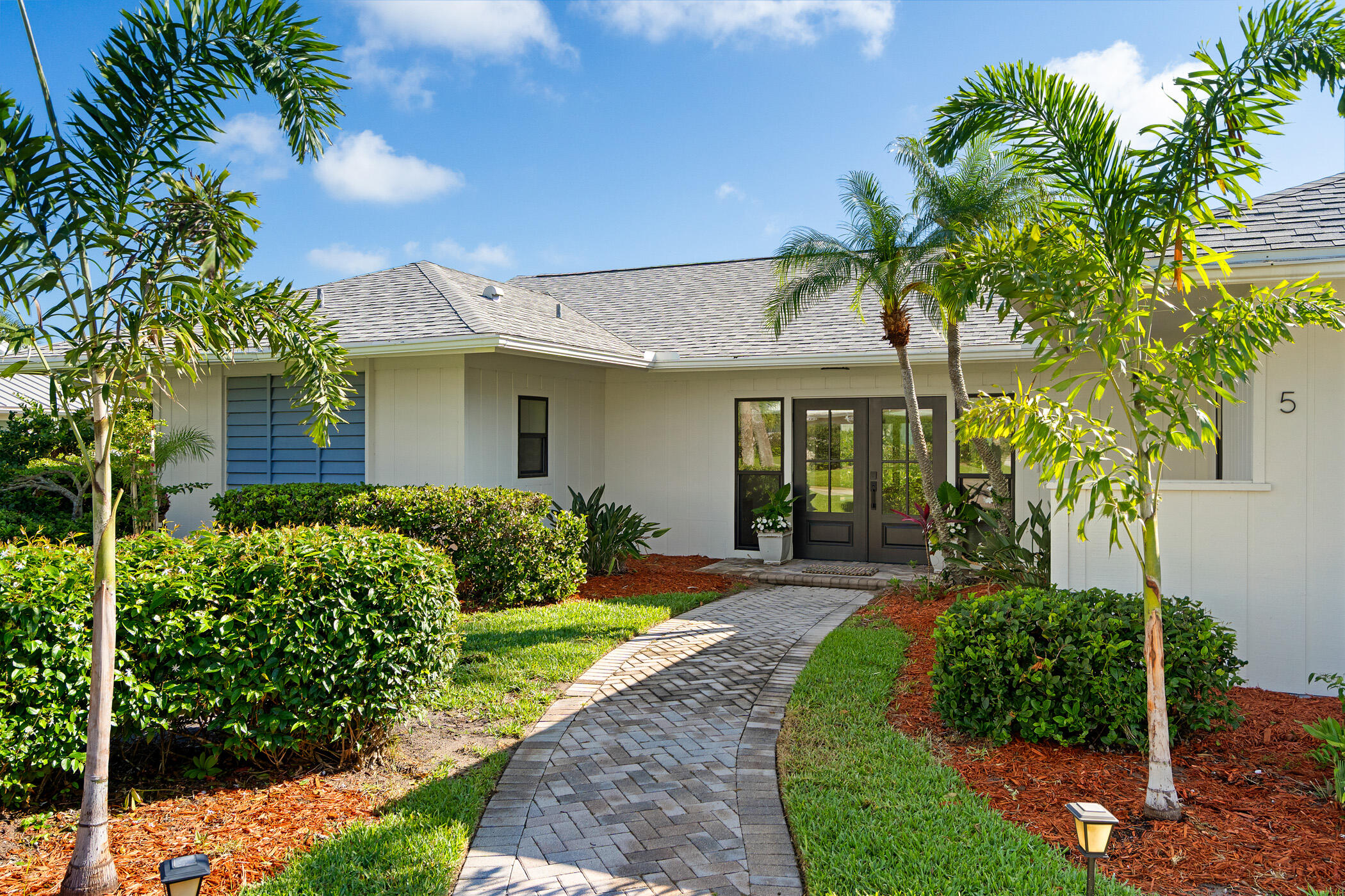 5 Cache Cay Drive