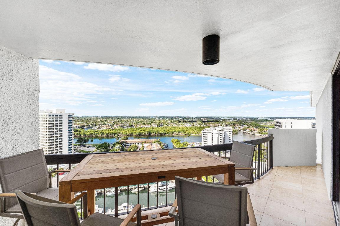 ADMIRALS WALK TOWER CONDO - Residential