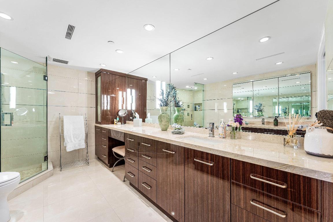 ADMIRALS WALK TOWER CONDO - Residential