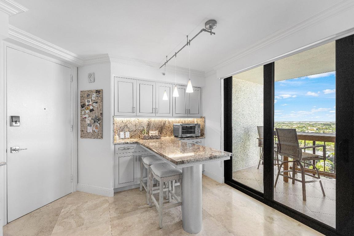 ADMIRALS WALK TOWER CONDO - Residential