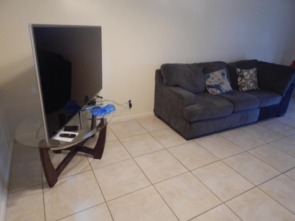 LAKESIDE VILLAGE CONDO 10 - Residential