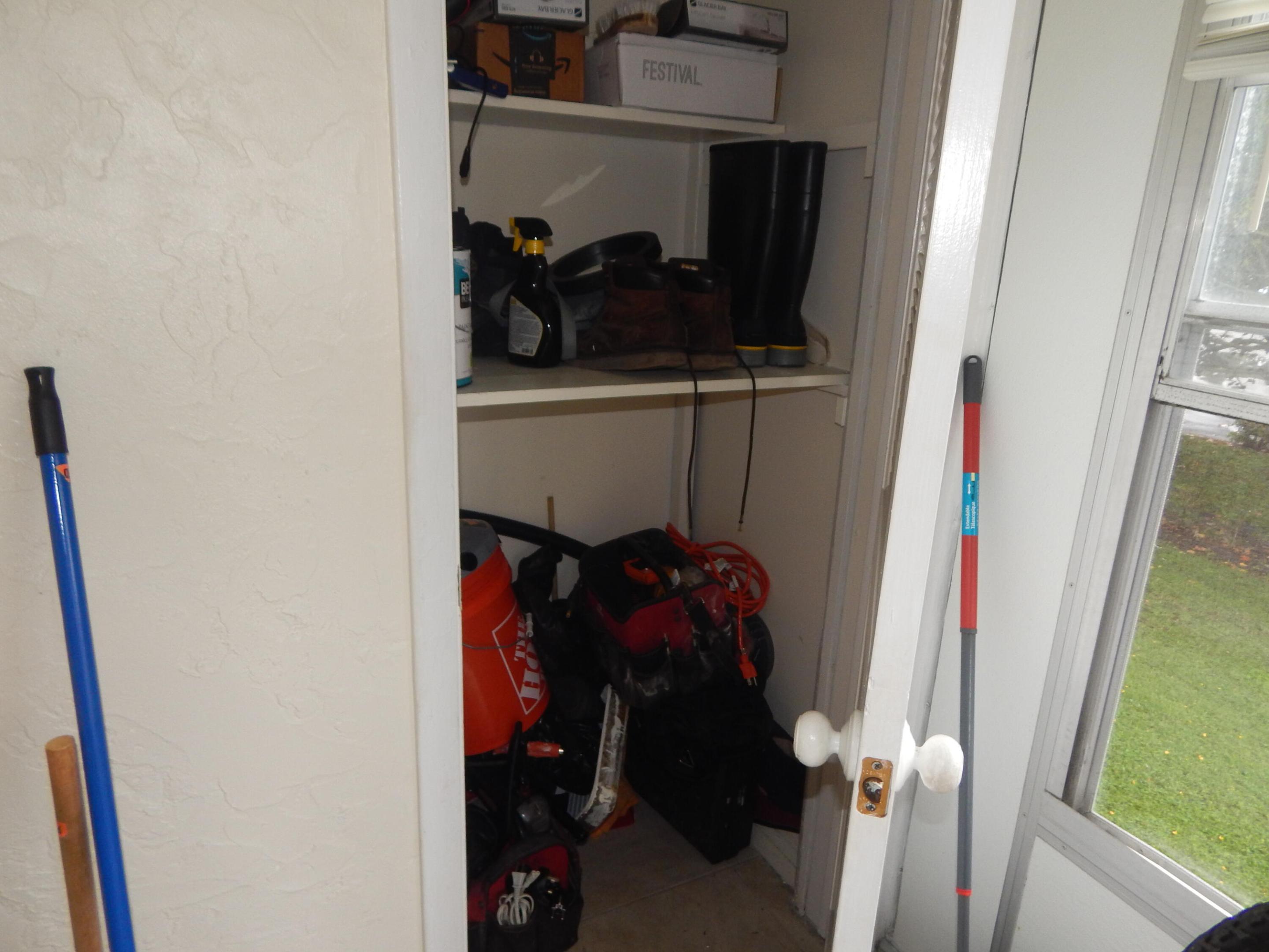 LAKESIDE VILLAGE CONDO 10 - Residential