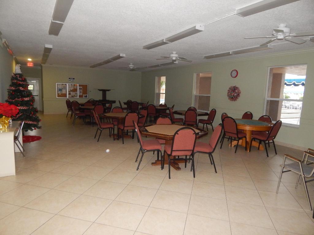 LAKESIDE VILLAGE CONDO 10 - Residential