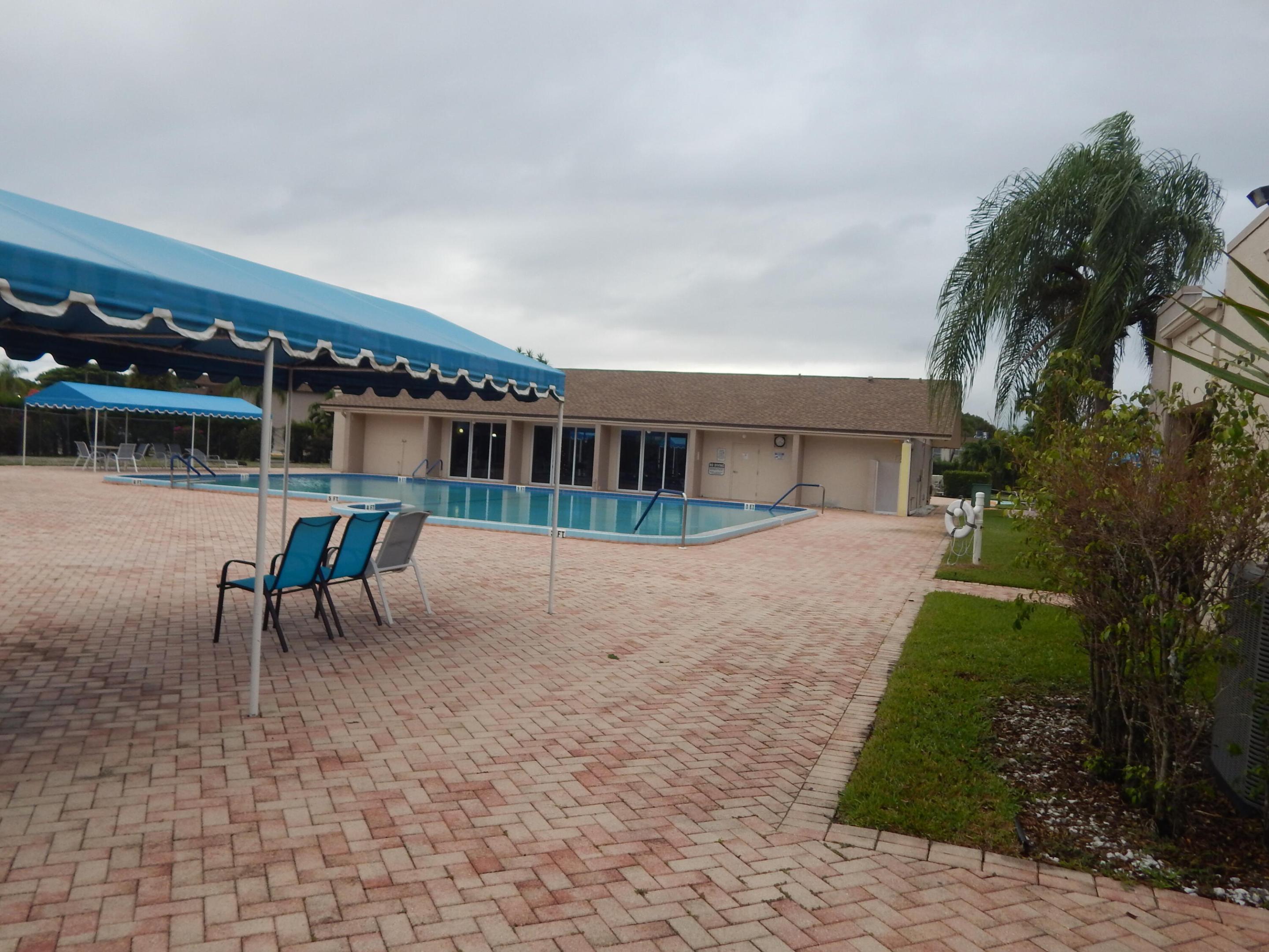 LAKESIDE VILLAGE CONDO 10 - Residential