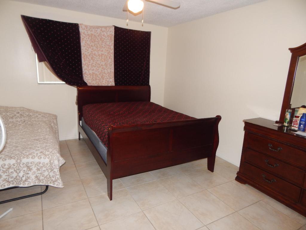 LAKESIDE VILLAGE CONDO 10 - Residential