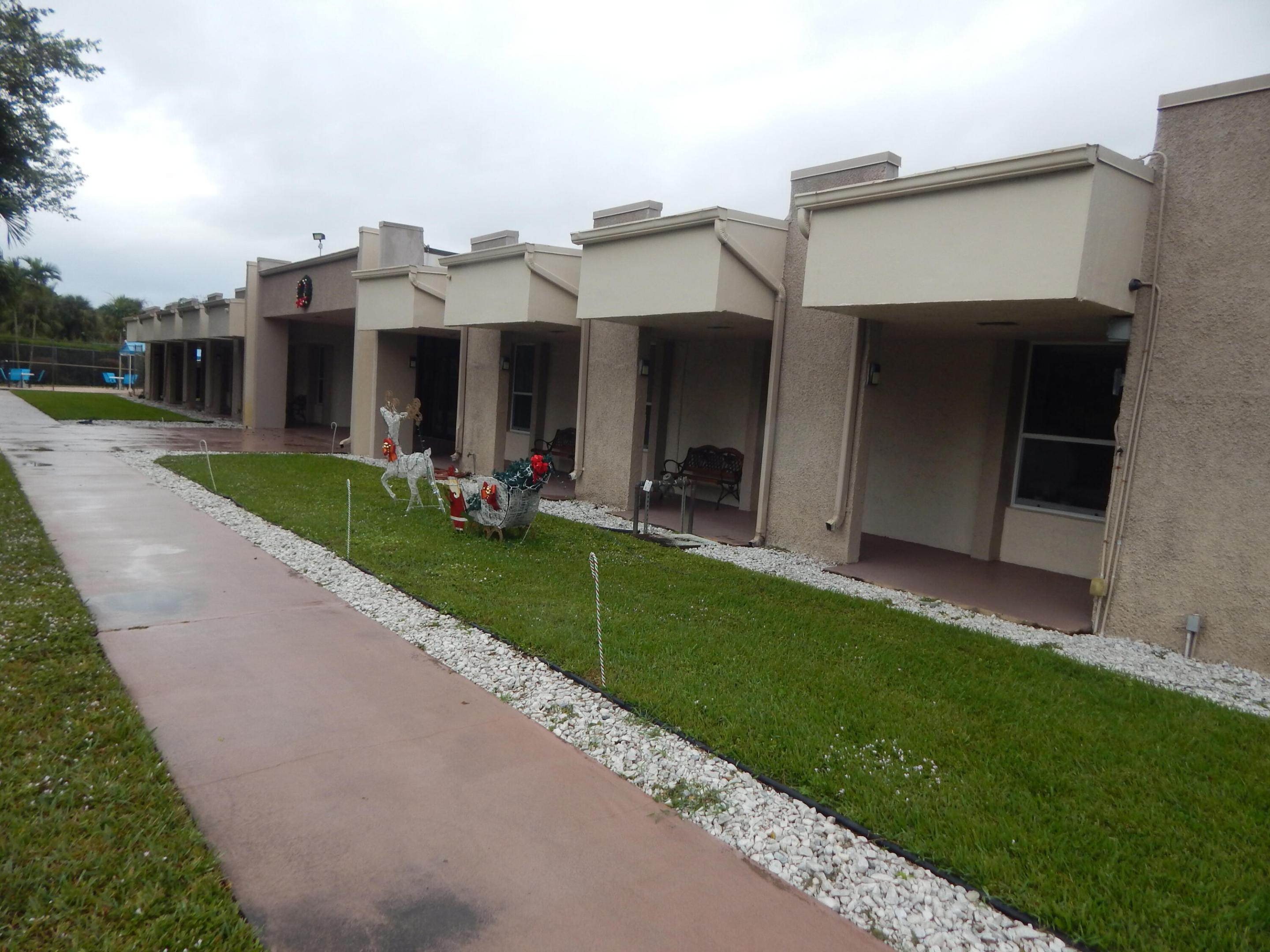 LAKESIDE VILLAGE CONDO 10 - Residential