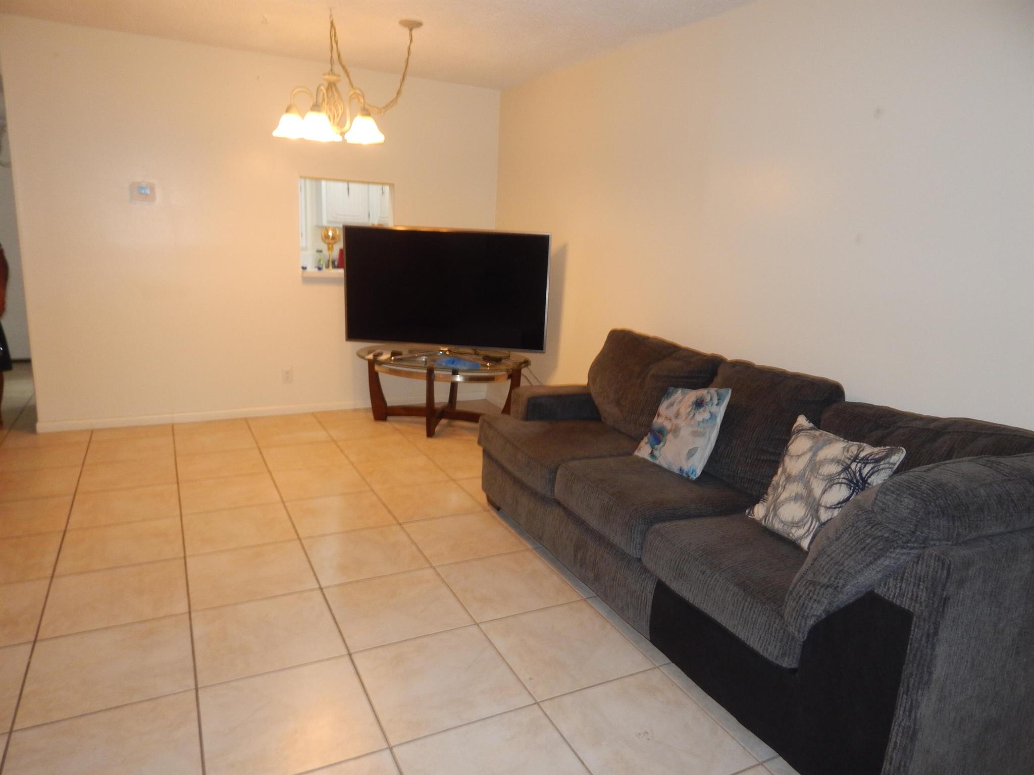 225 Bonnie Boulevard 204