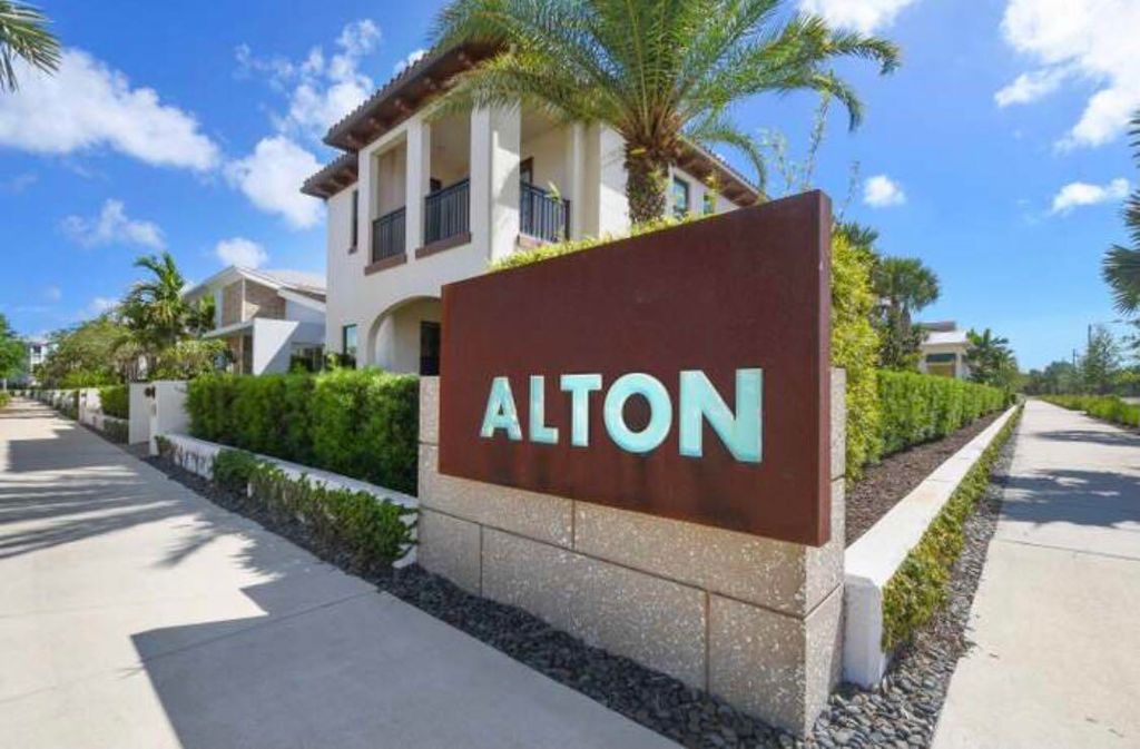 Photo of 4081 Faraday Way, Palm Beach Gardens, FL 33418 (MLS # R10800055)