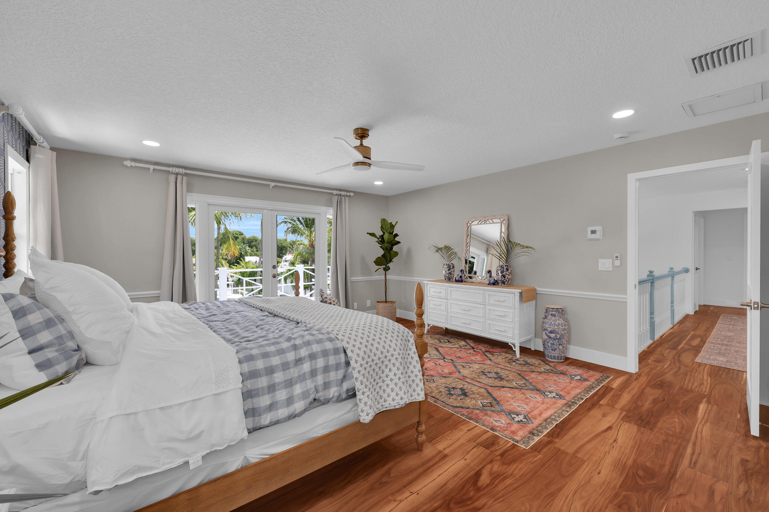 PARADISE PORT - Residential