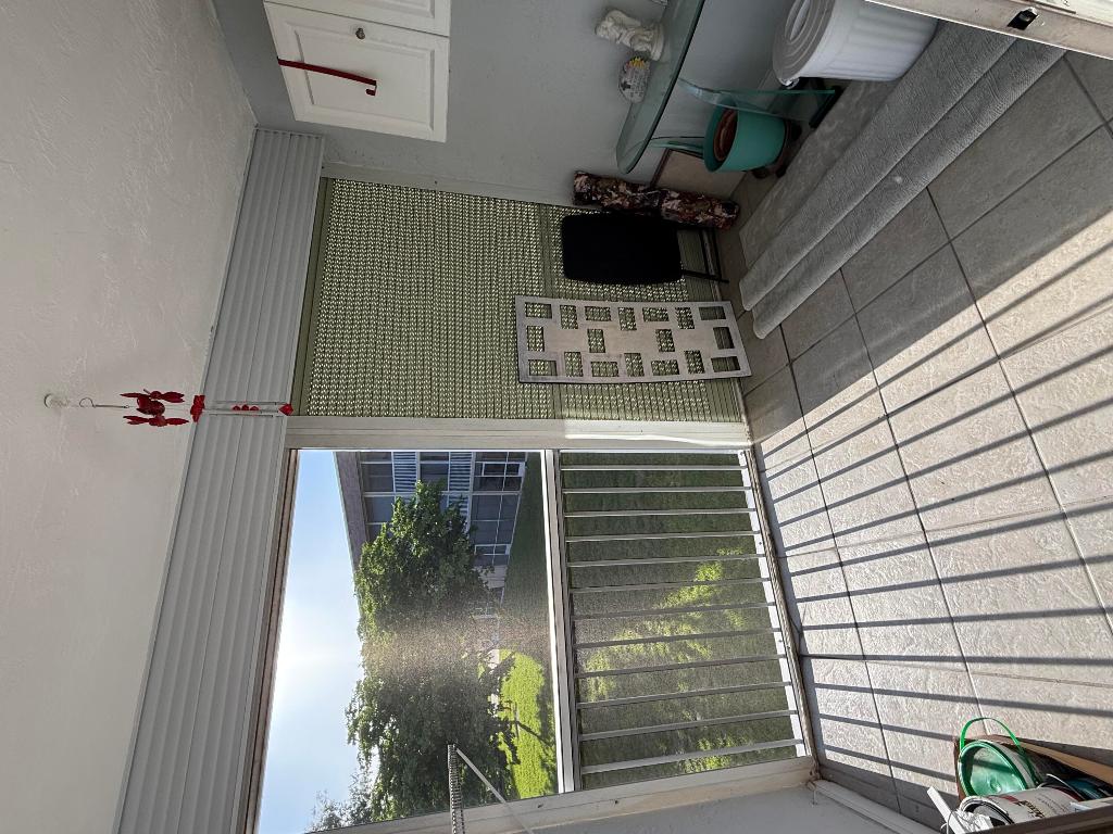 VILLAGE GREEN KENSINGTON COND DECL FILED 10-17-79 - Residential