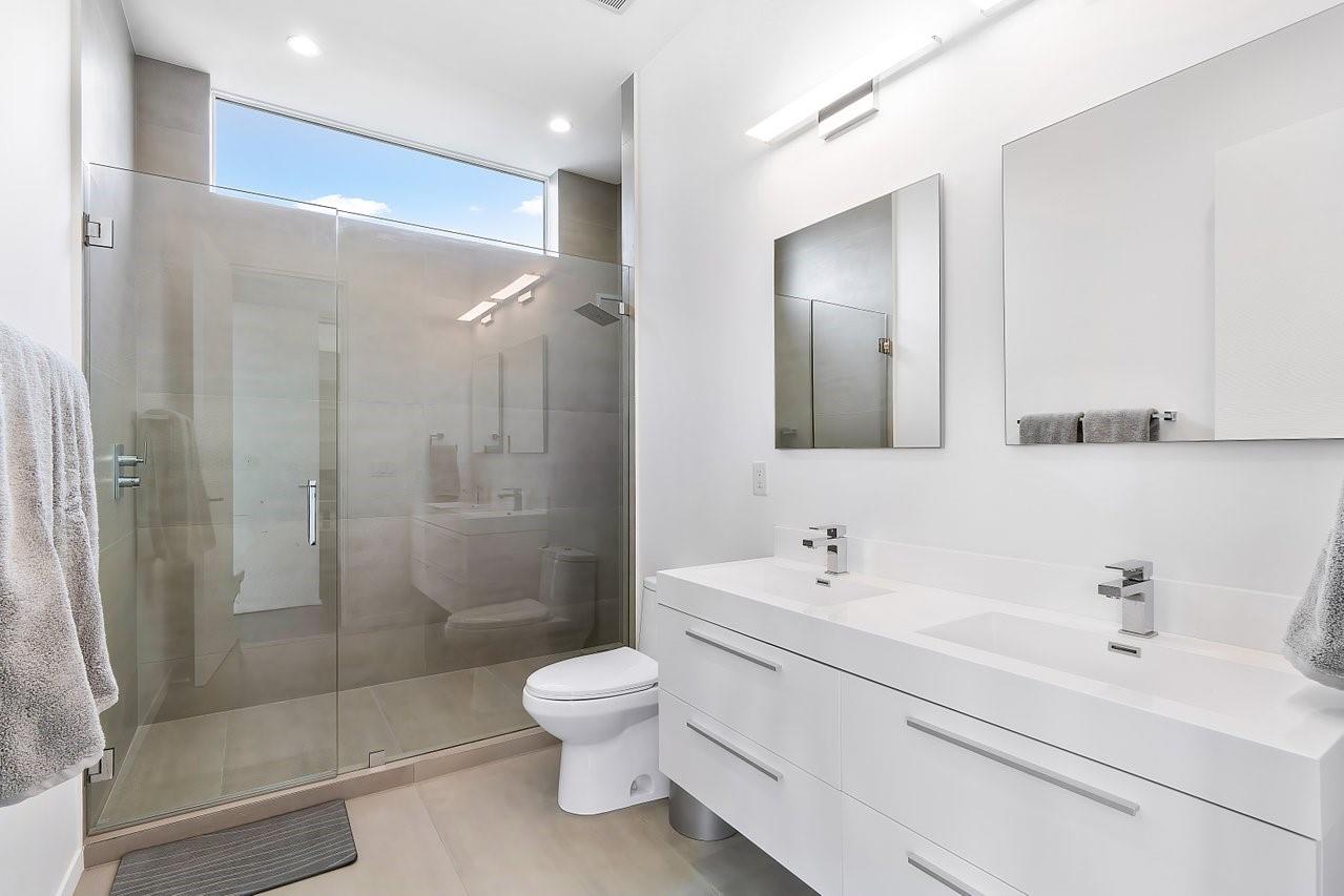 MIDDLE RIVER MANOR ADD - Residential