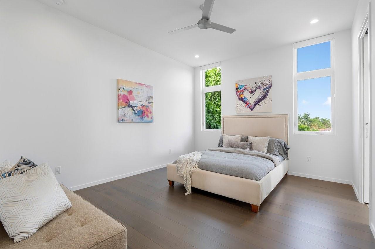 MIDDLE RIVER MANOR ADD - Residential