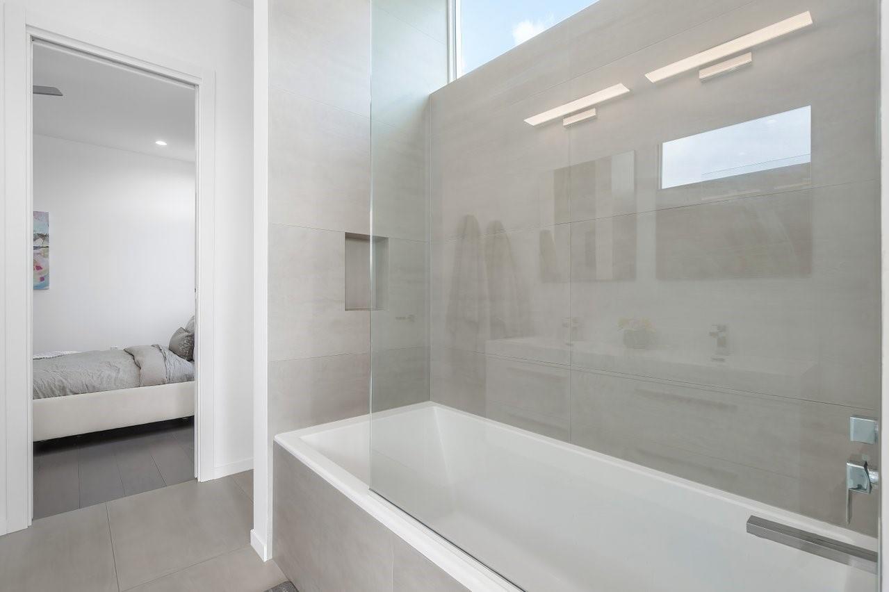 MIDDLE RIVER MANOR ADD - Residential