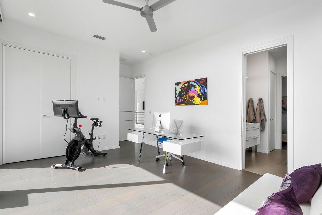 MIDDLE RIVER MANOR ADD - Residential