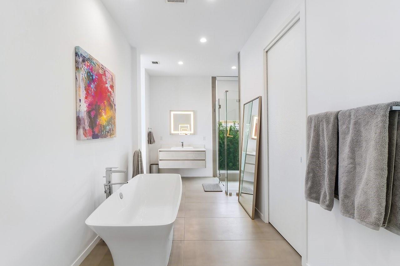 MIDDLE RIVER MANOR ADD - Residential