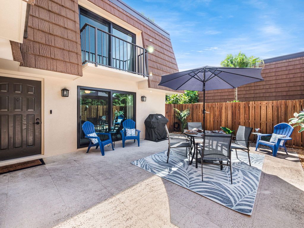 Photo of 2429 24th Court, Jupiter, FL 33477 (MLS # B26001604)