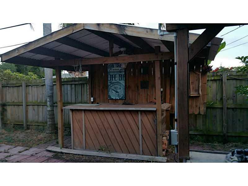 COLLIER MANOR - Residential