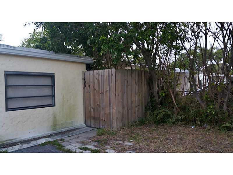 COLLIER MANOR - Residential