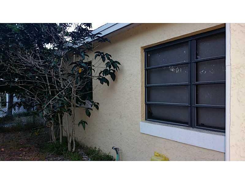 COLLIER MANOR - Residential