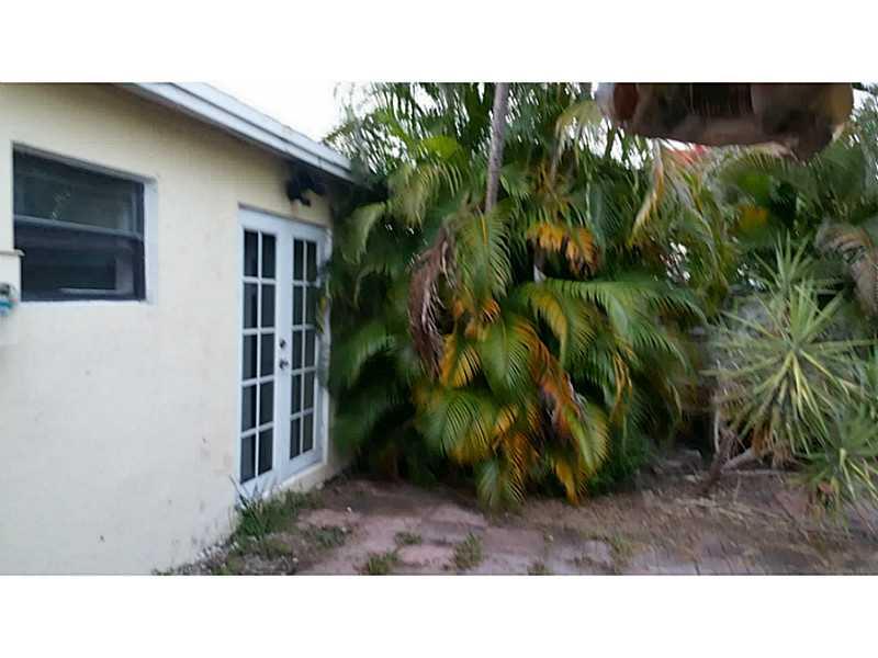 COLLIER MANOR - Residential