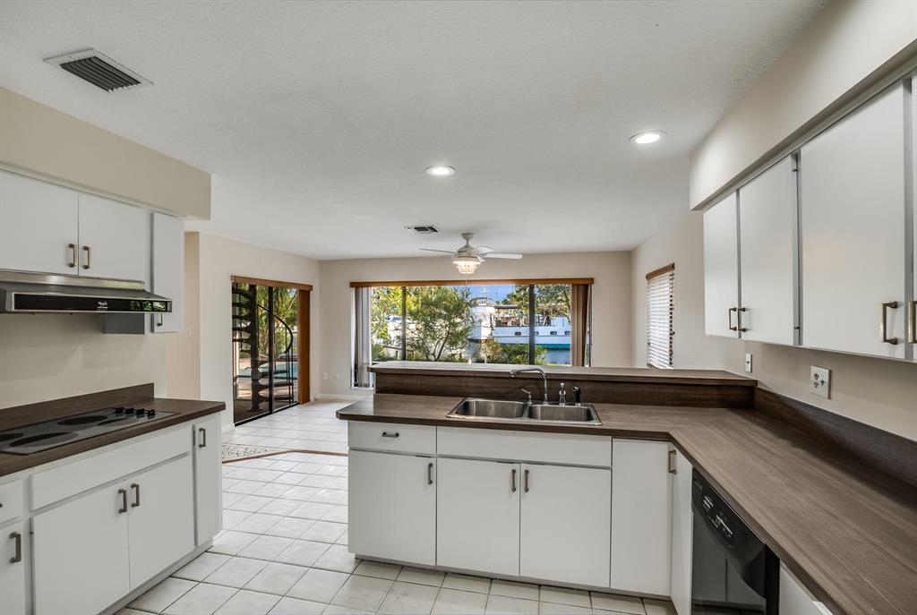 SEAGATE HARBOR - Residential Lease