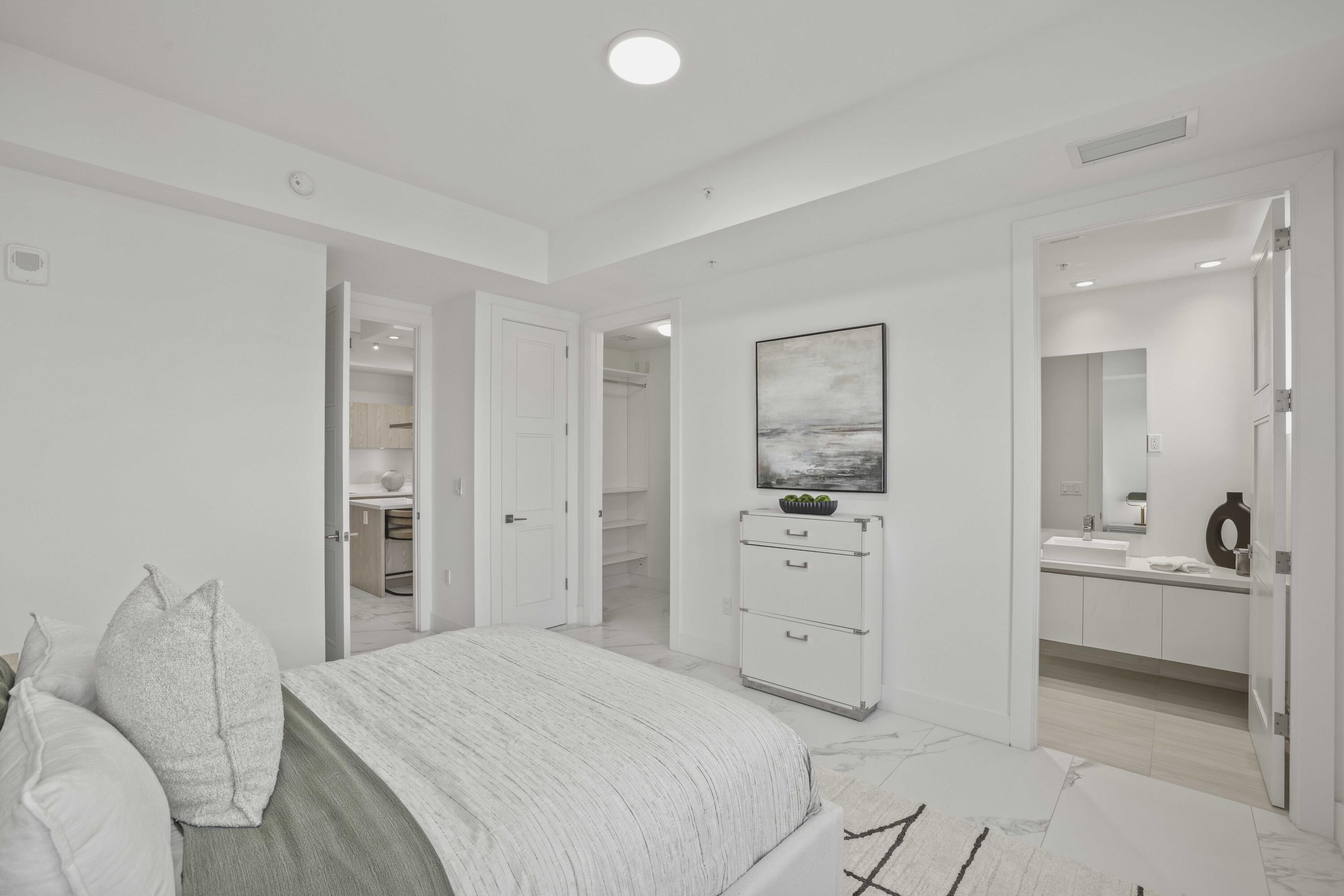 TOWER 155 CONDO - Residential