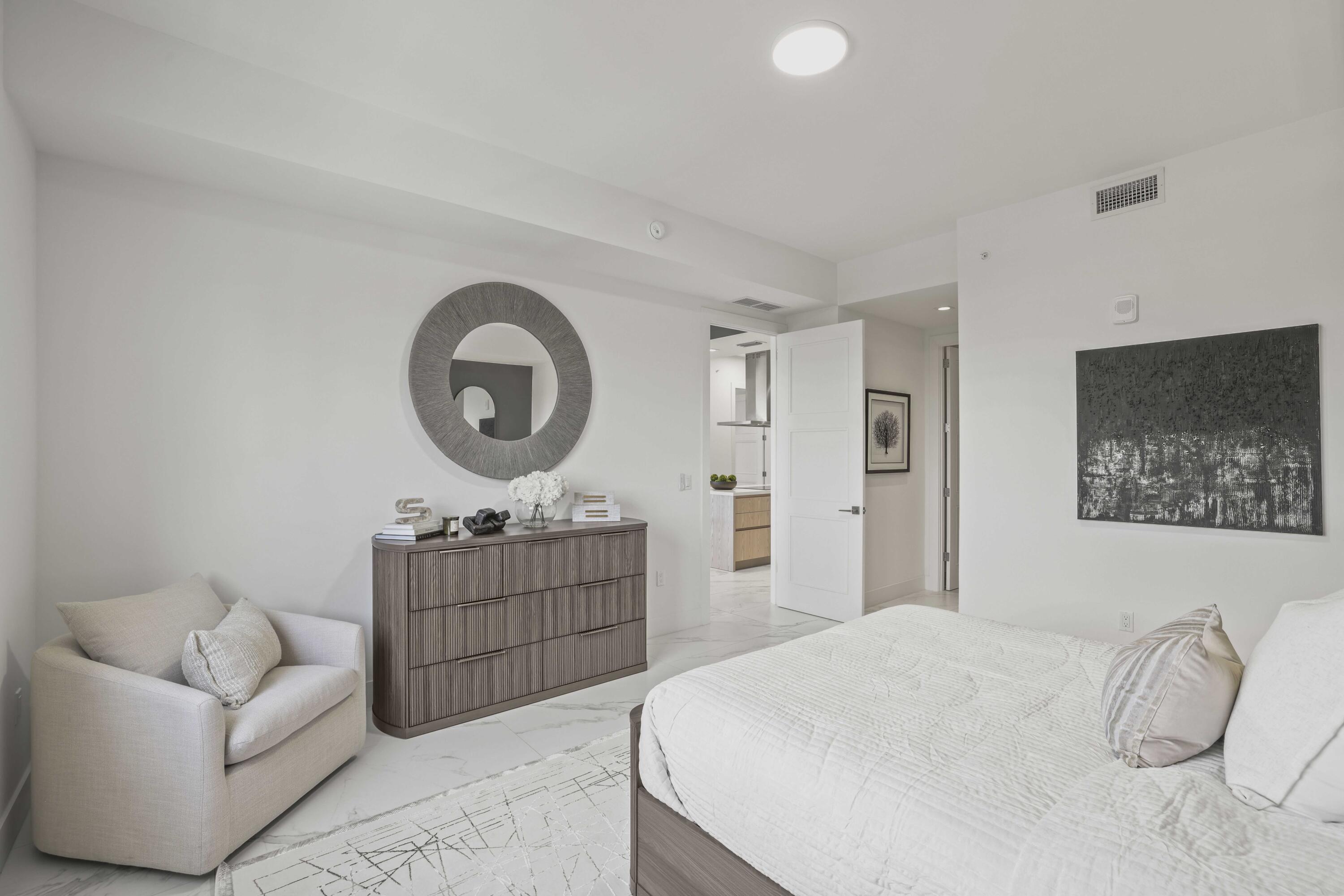 TOWER 155 CONDO - Residential