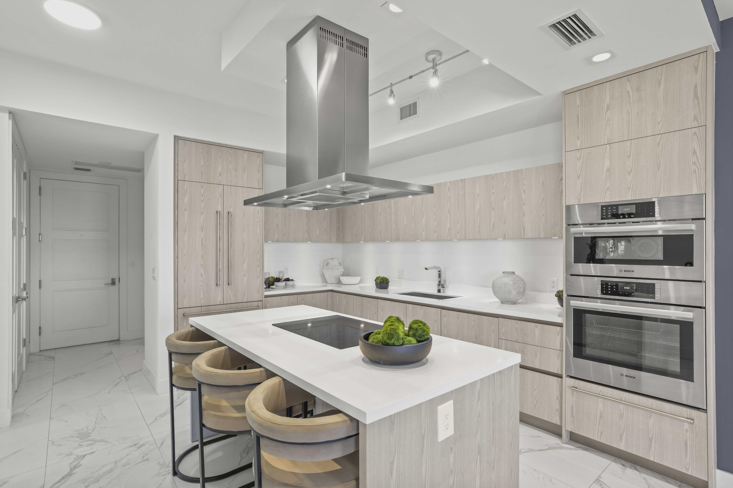 TOWER 155 CONDO - Residential