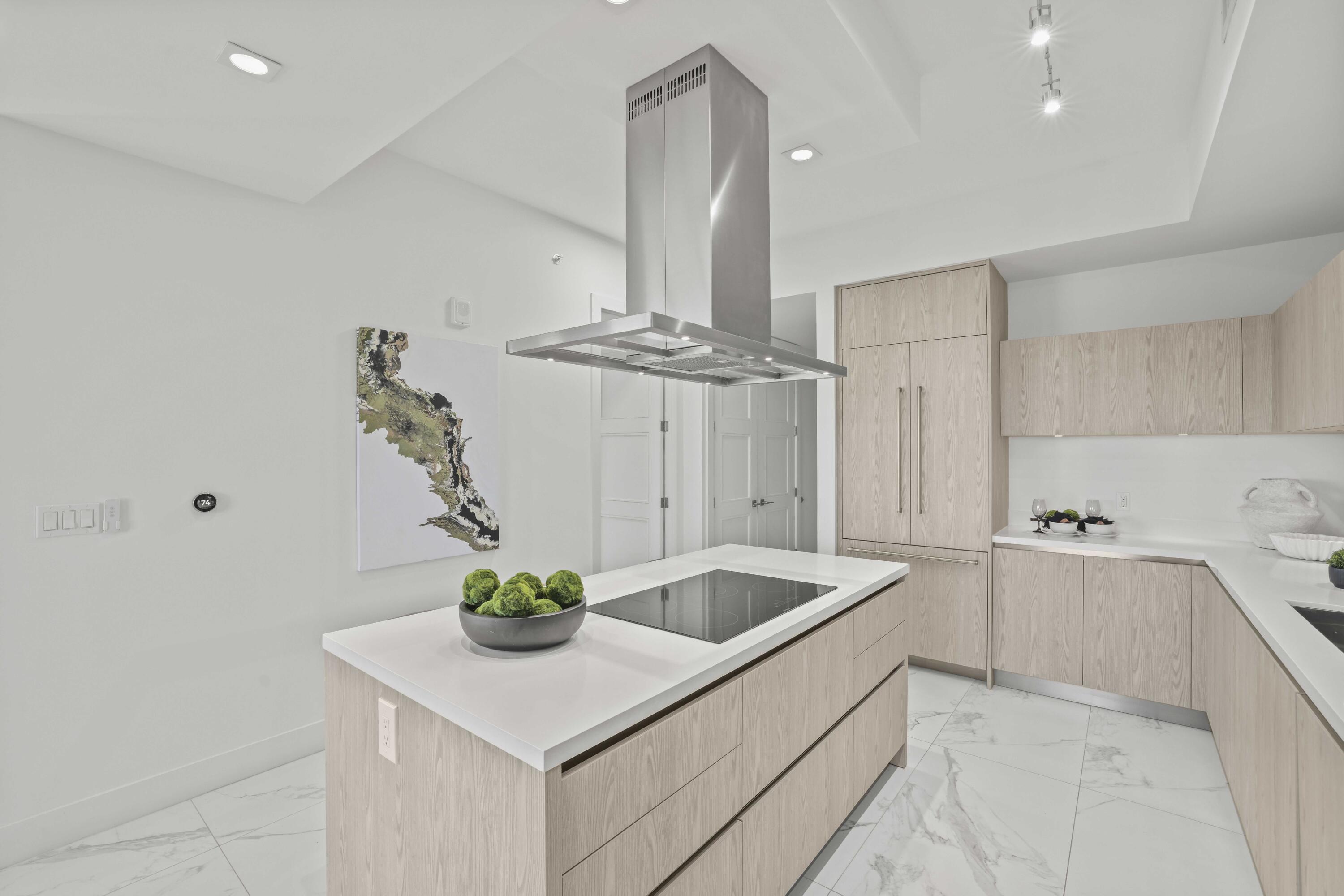 TOWER 155 CONDO - Residential