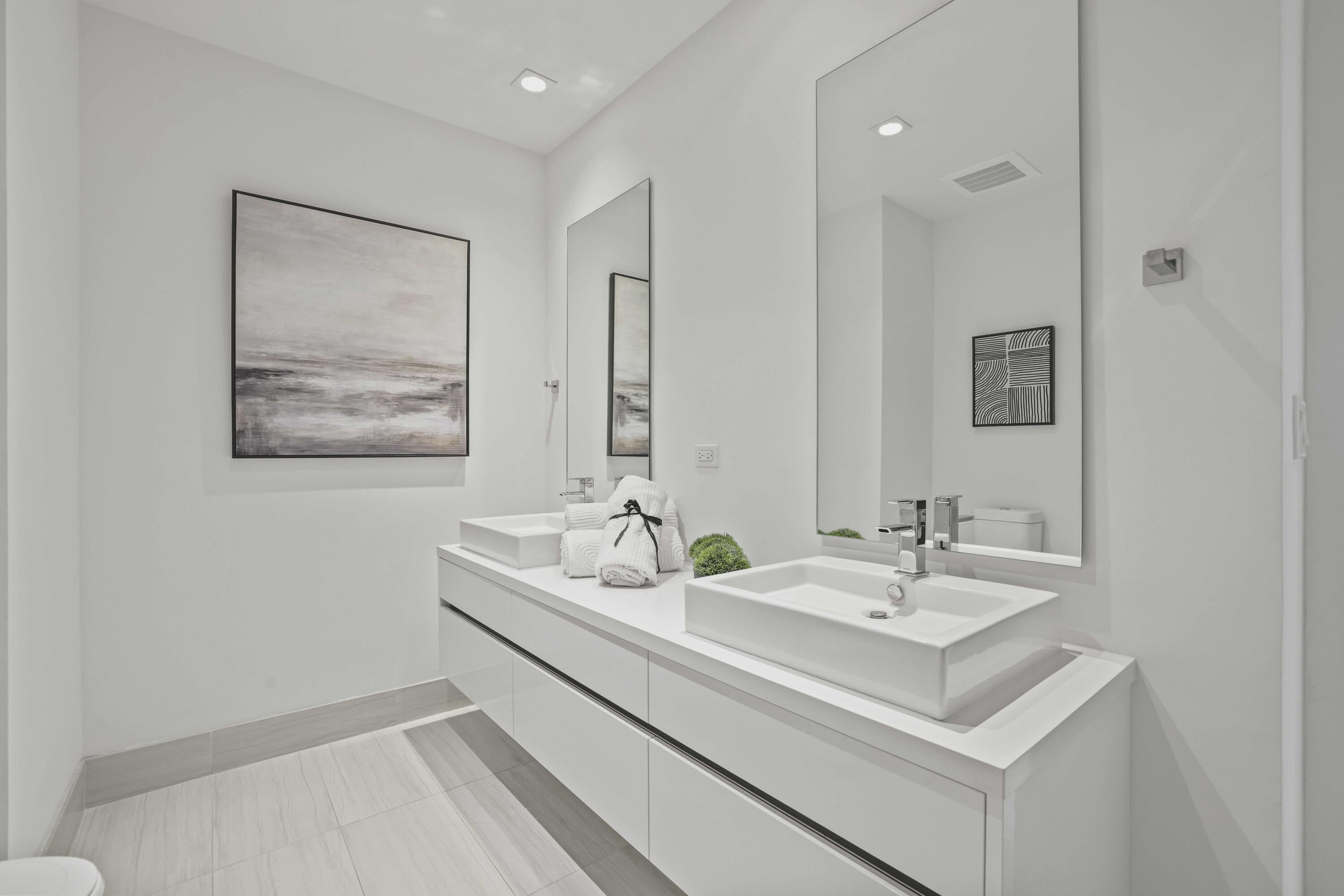 TOWER 155 CONDO - Residential