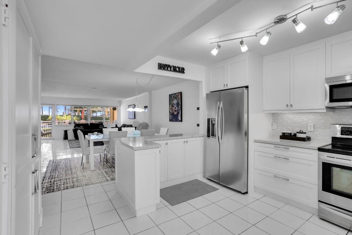 328 N Ocean Boulevard 104