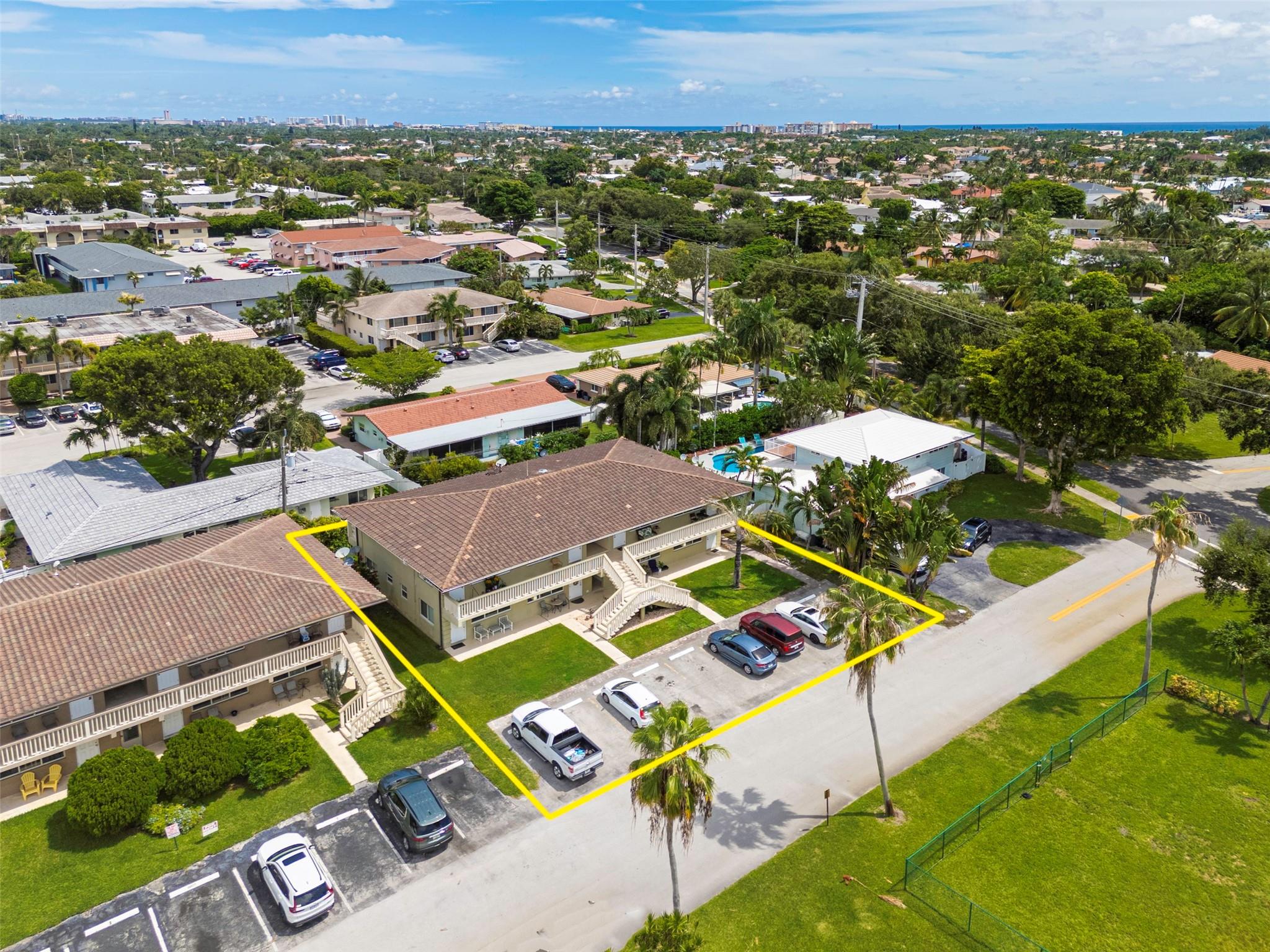 8 Units In Lighthouse Point - Residential Income