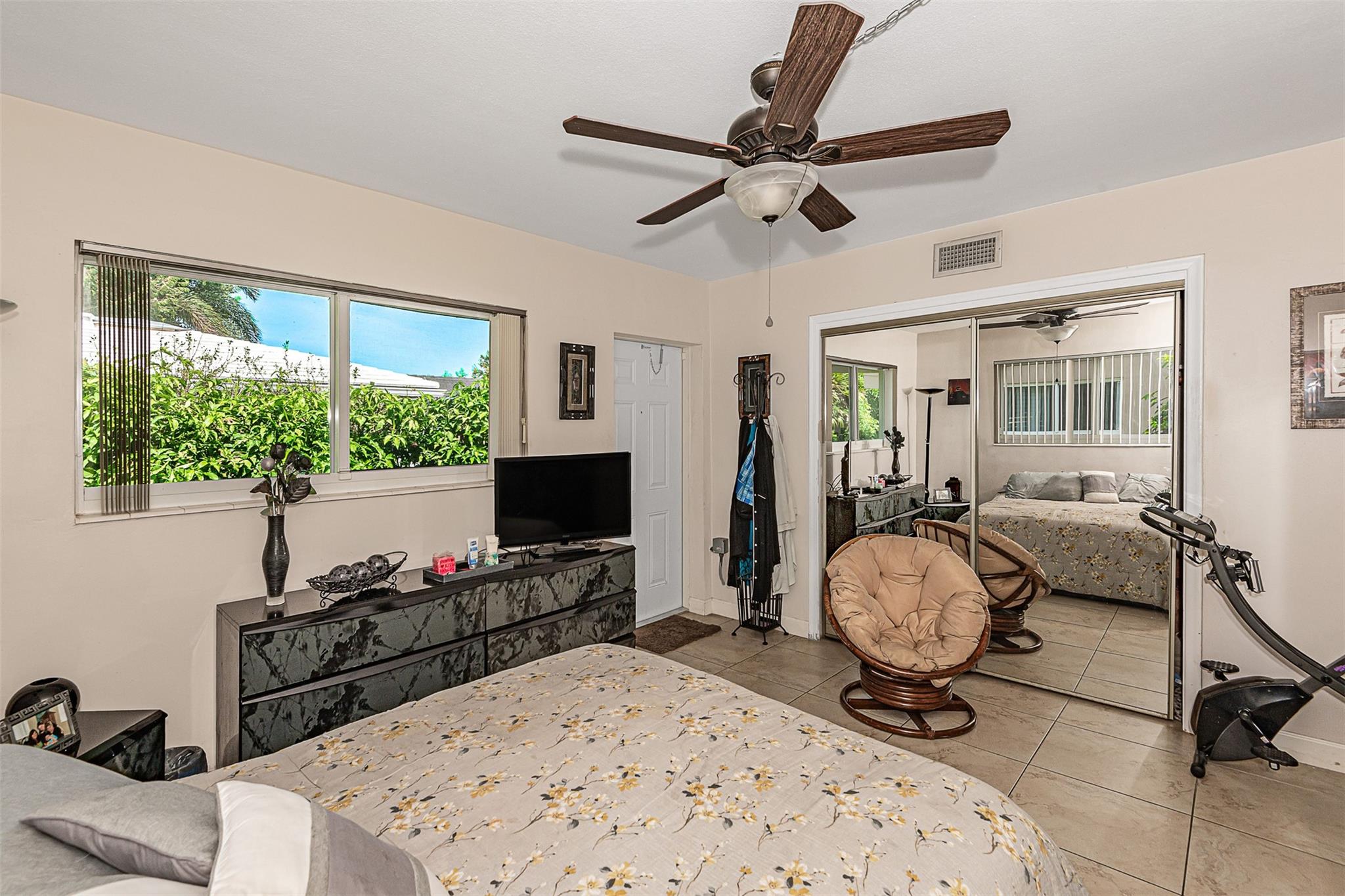 8 Units In Lighthouse Point - Residential Income