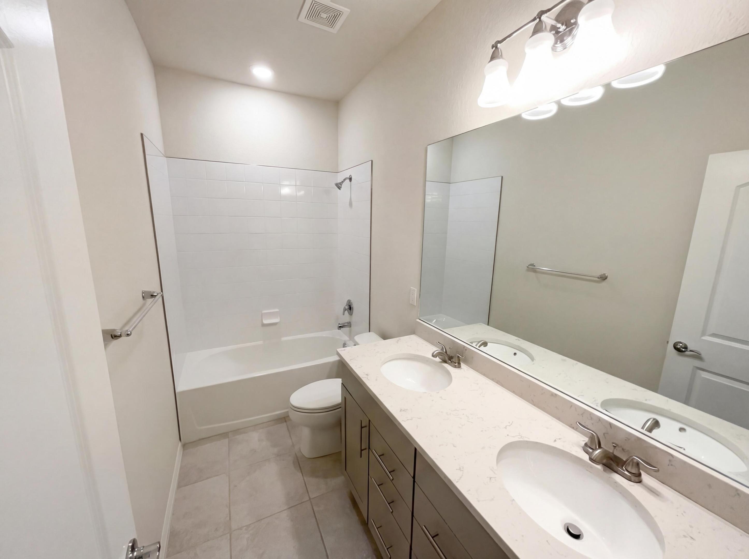 PULTE AT TRADITION PHASE 1 - Residential