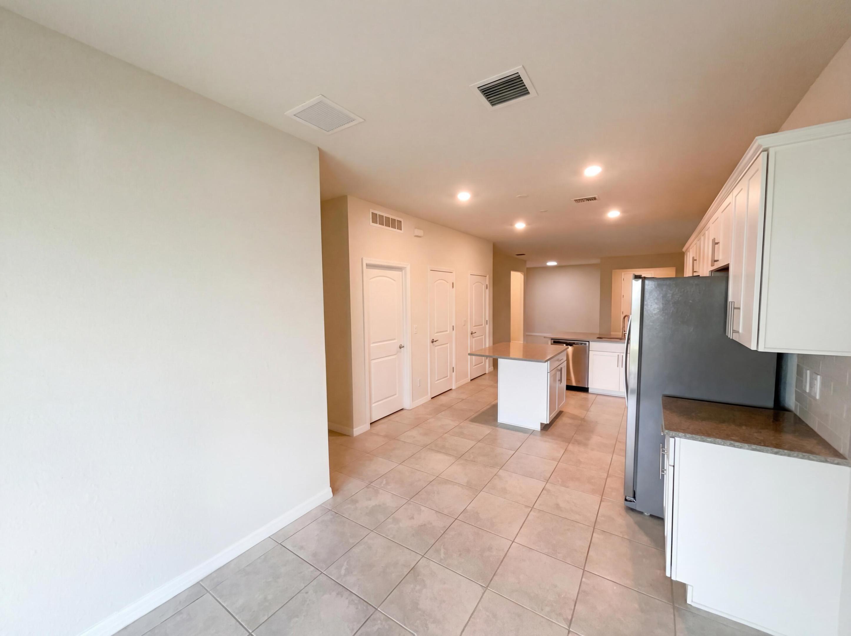 PULTE AT TRADITION PHASE 1 - Residential