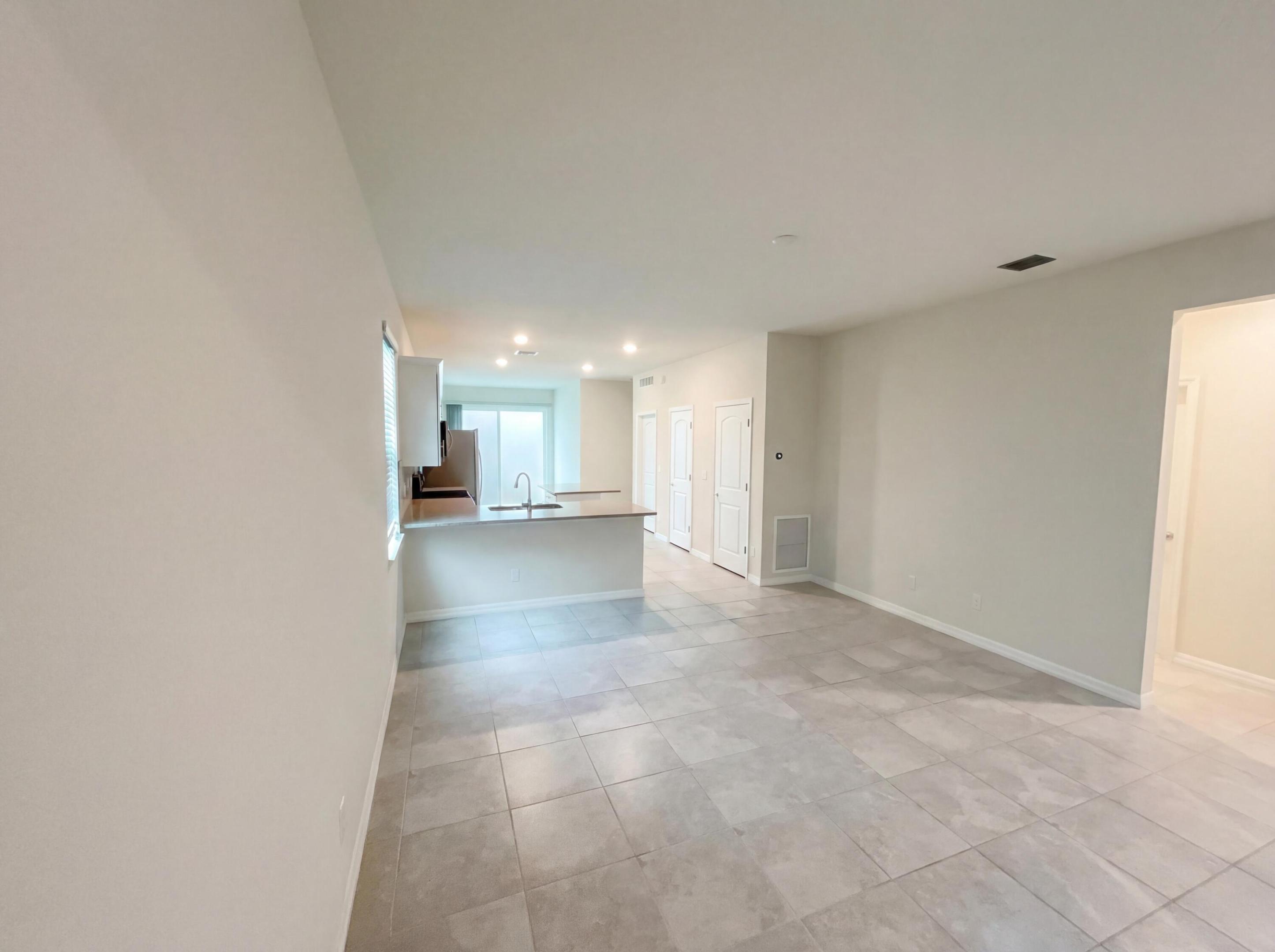 PULTE AT TRADITION PHASE 1 - Residential