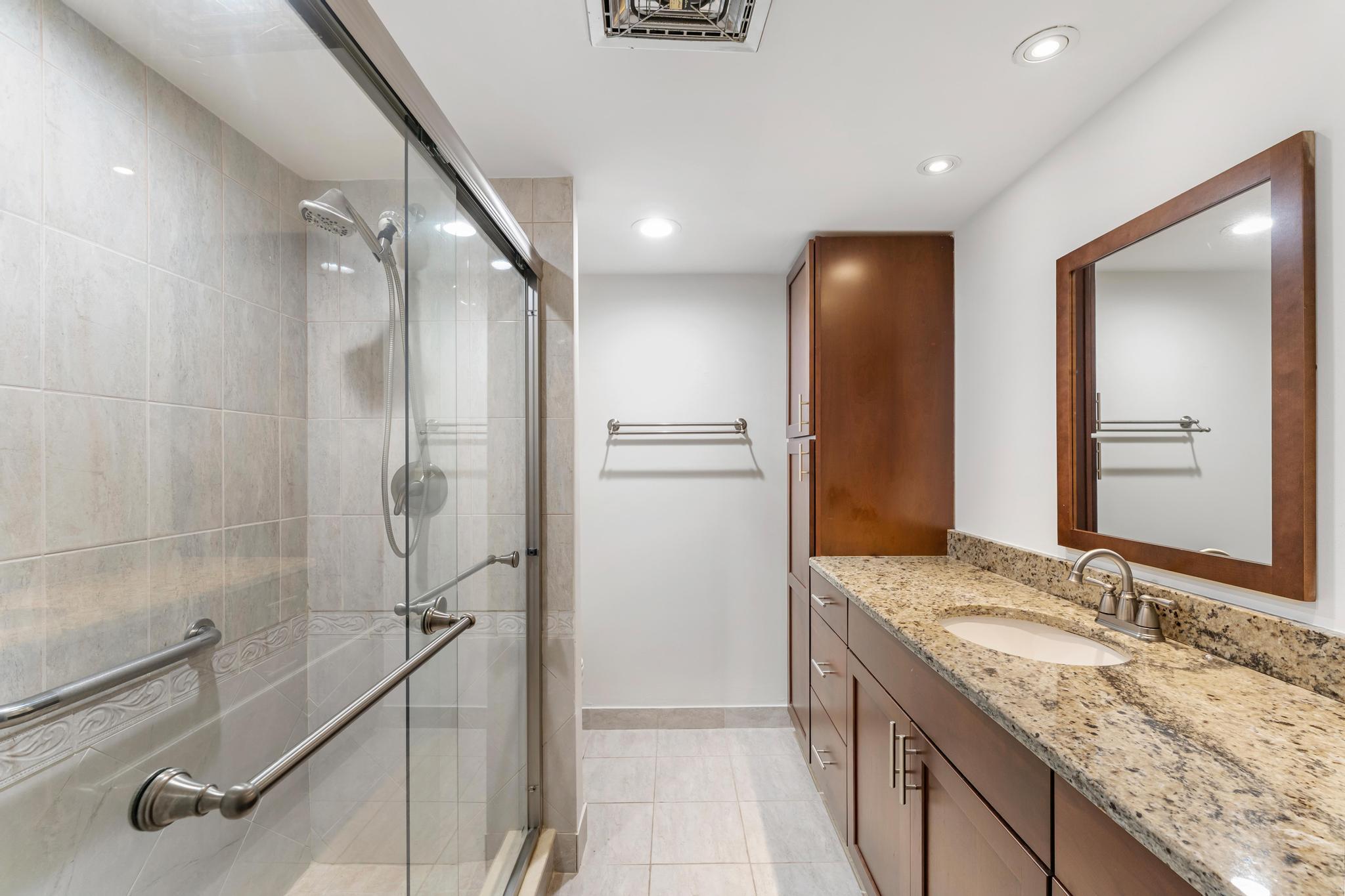 WELLINGTON CONDOS - Residential