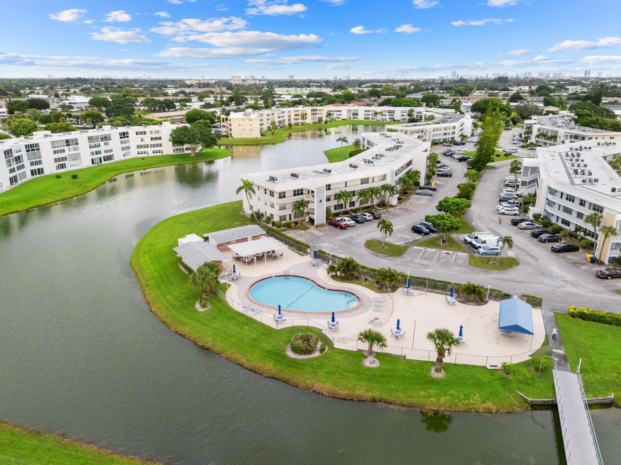 WELLINGTON CONDOS - Residential