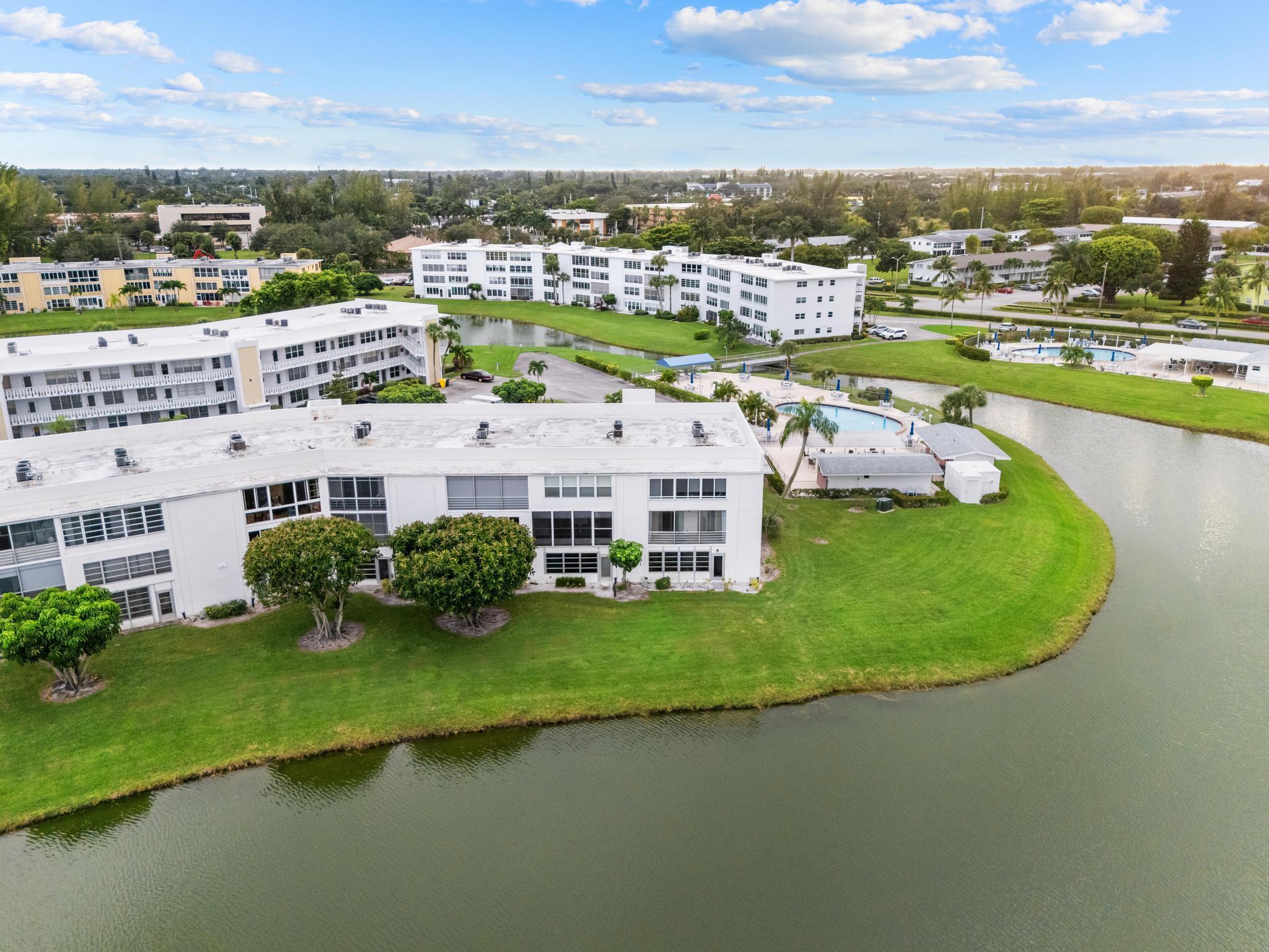 WELLINGTON CONDOS - Residential