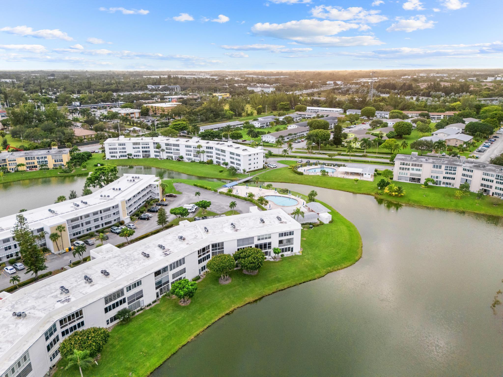 WELLINGTON CONDOS - Residential