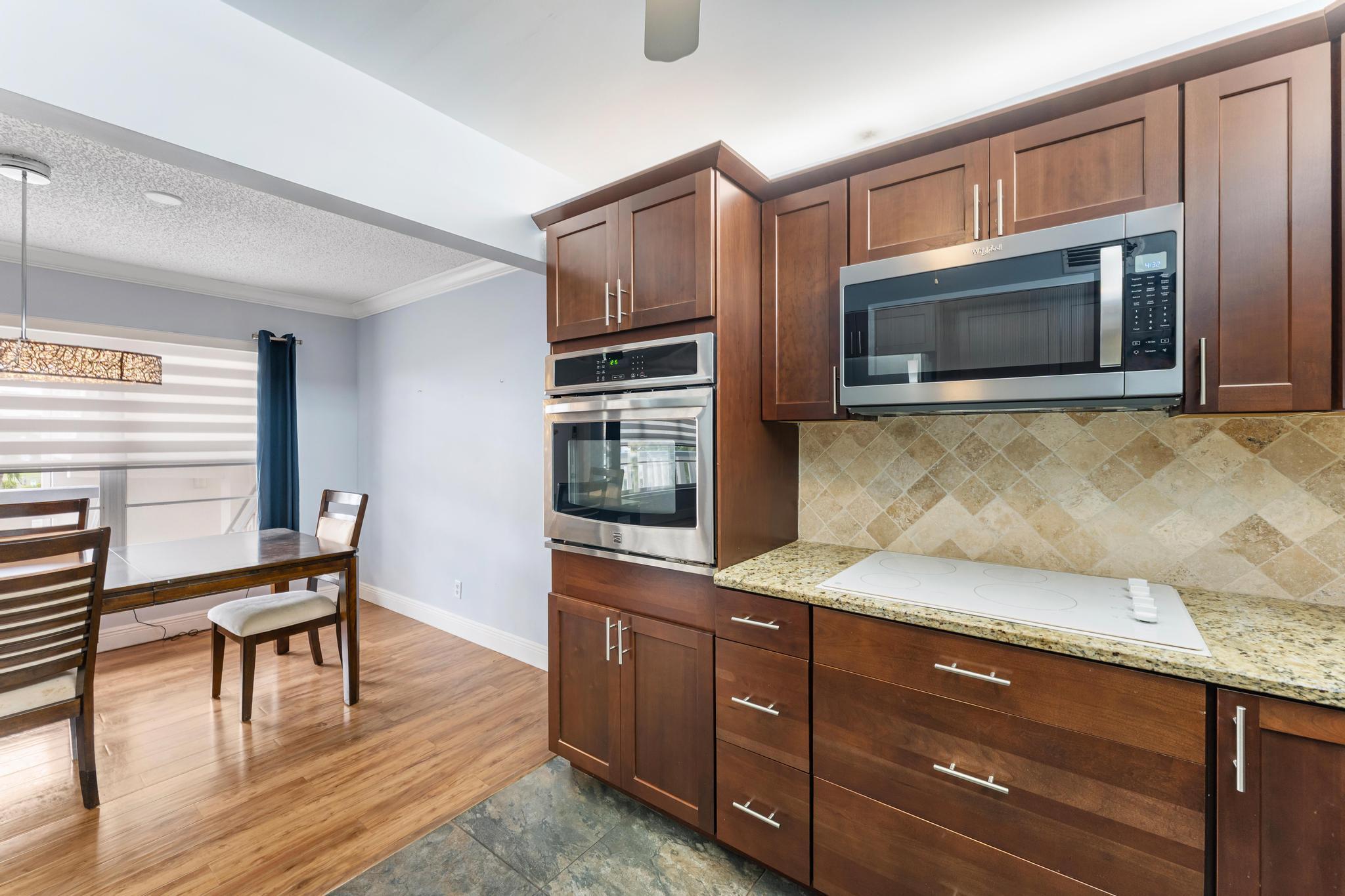 WELLINGTON CONDOS - Residential