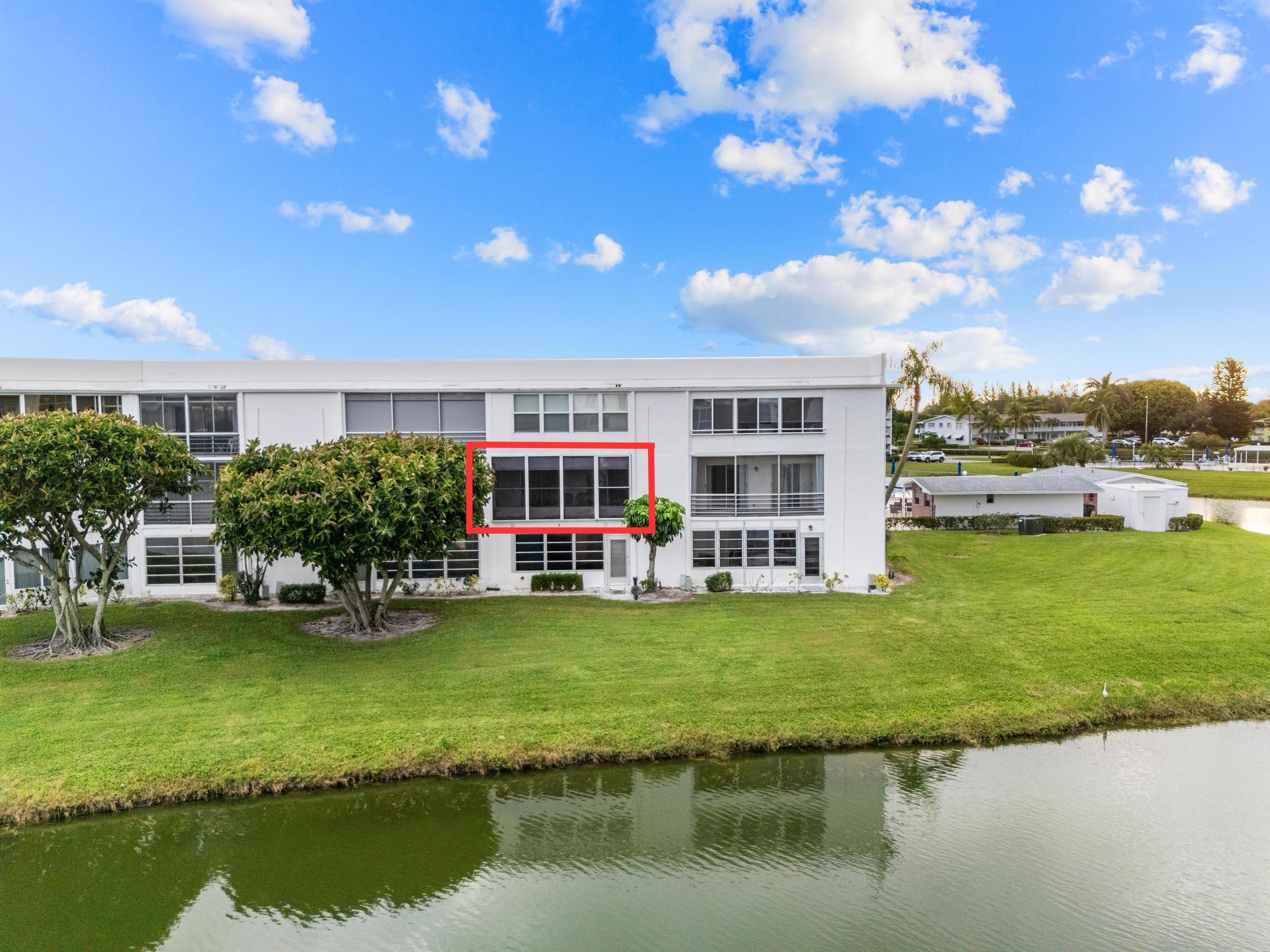 WELLINGTON CONDOS - Residential