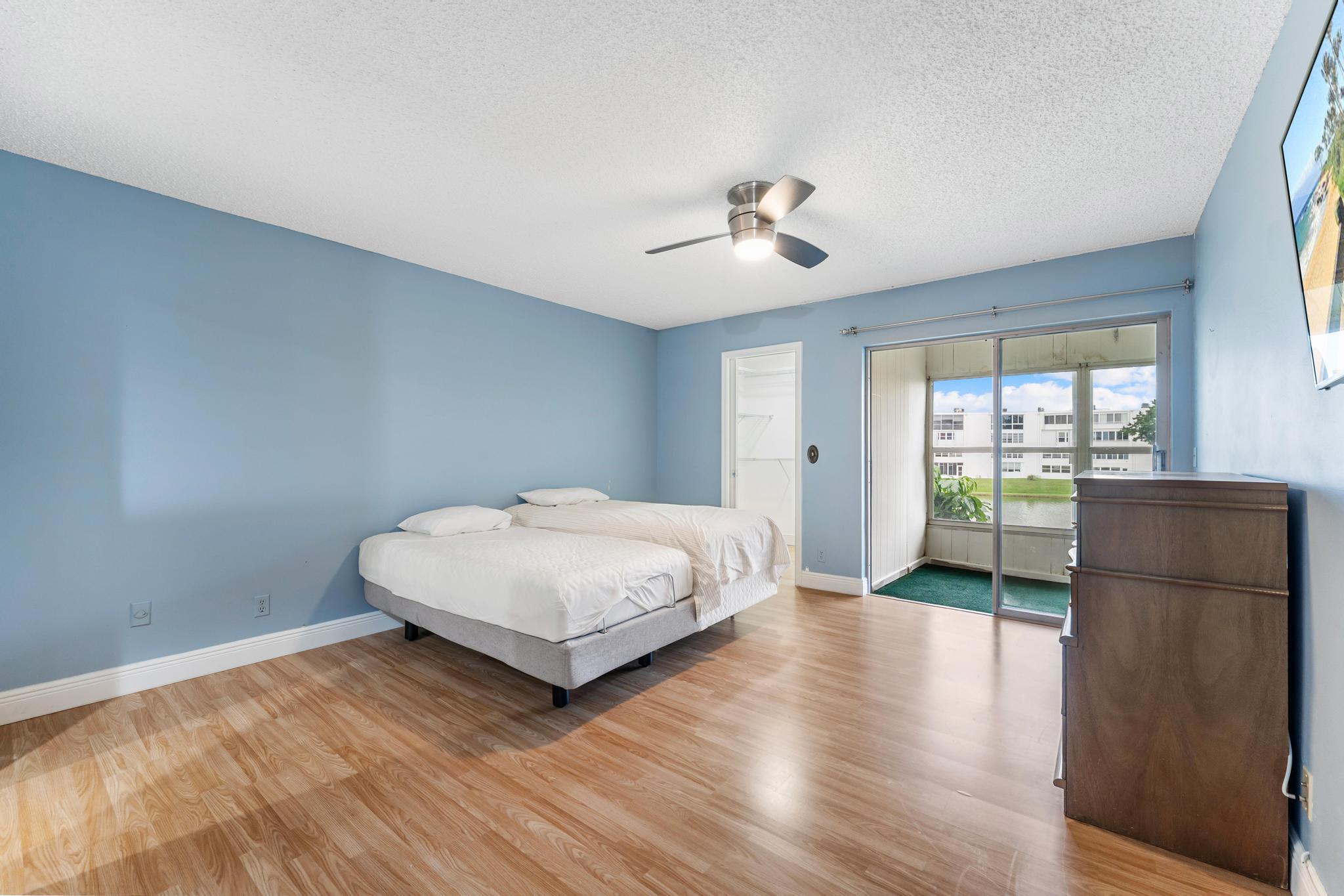 WELLINGTON CONDOS - Residential