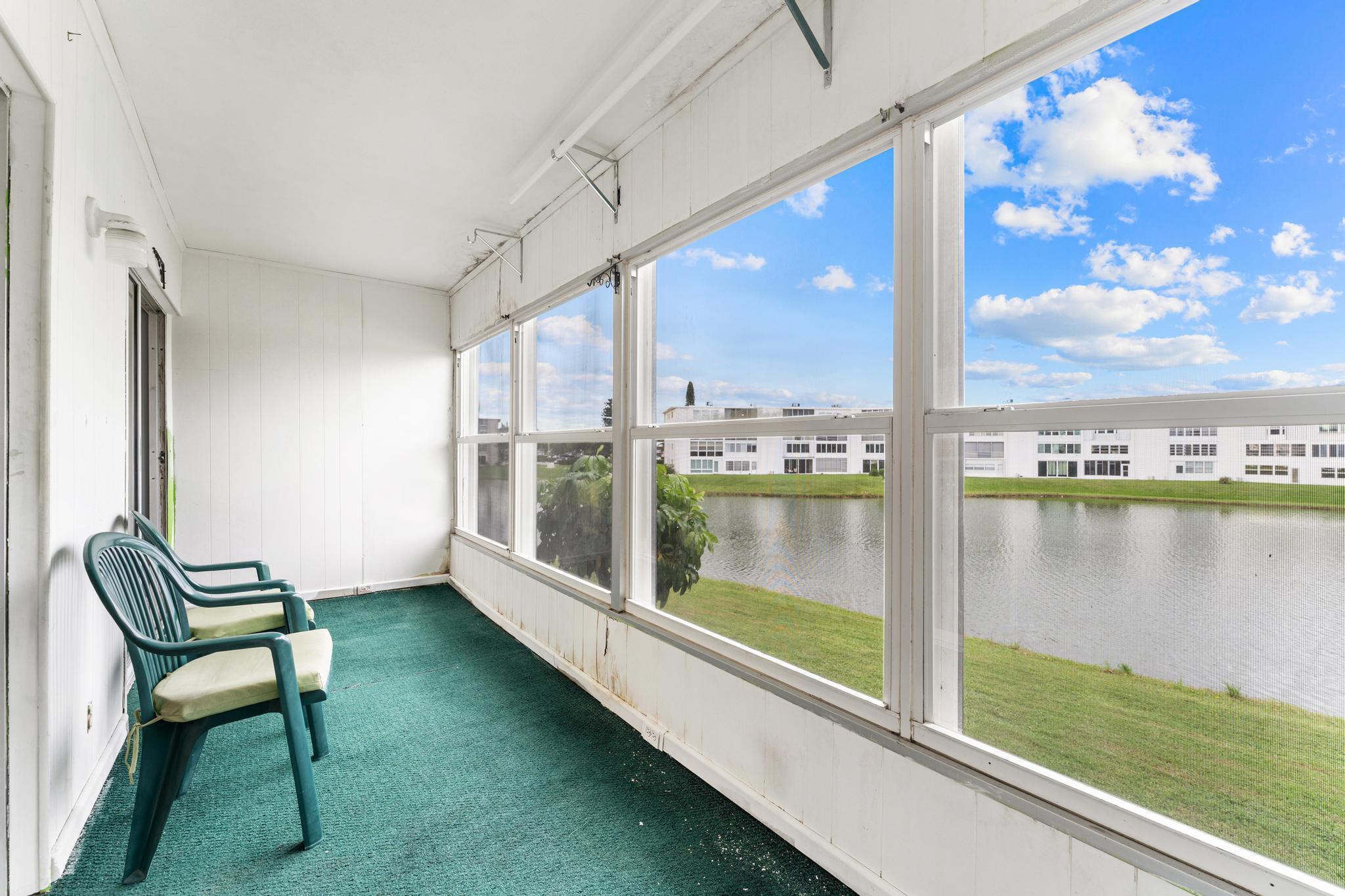 WELLINGTON CONDOS - Residential