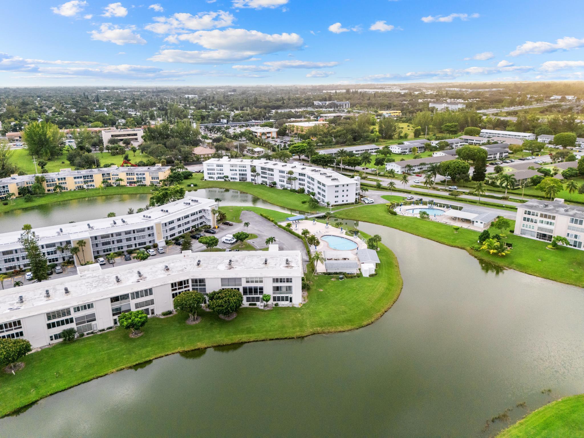 WELLINGTON CONDOS - Residential