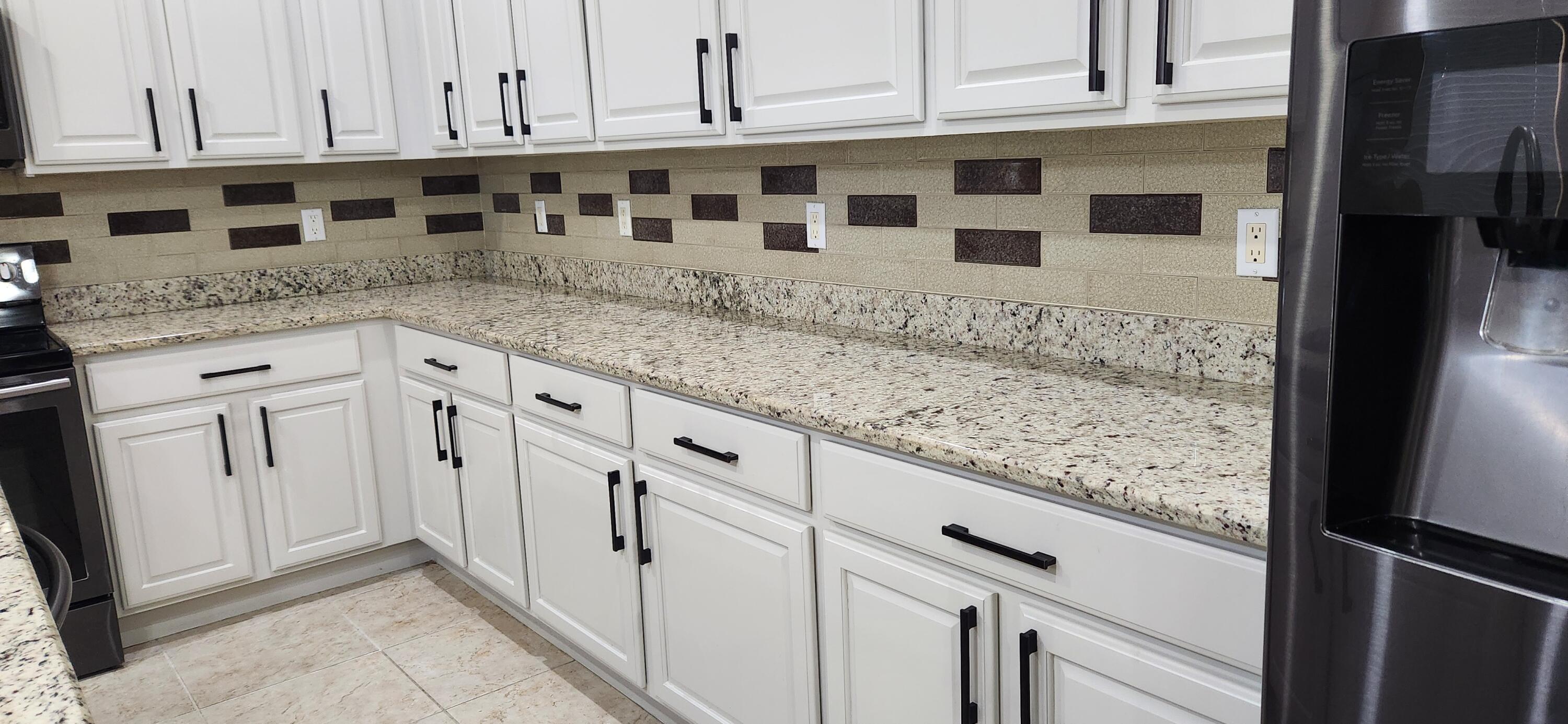 21 Country Lake Circle