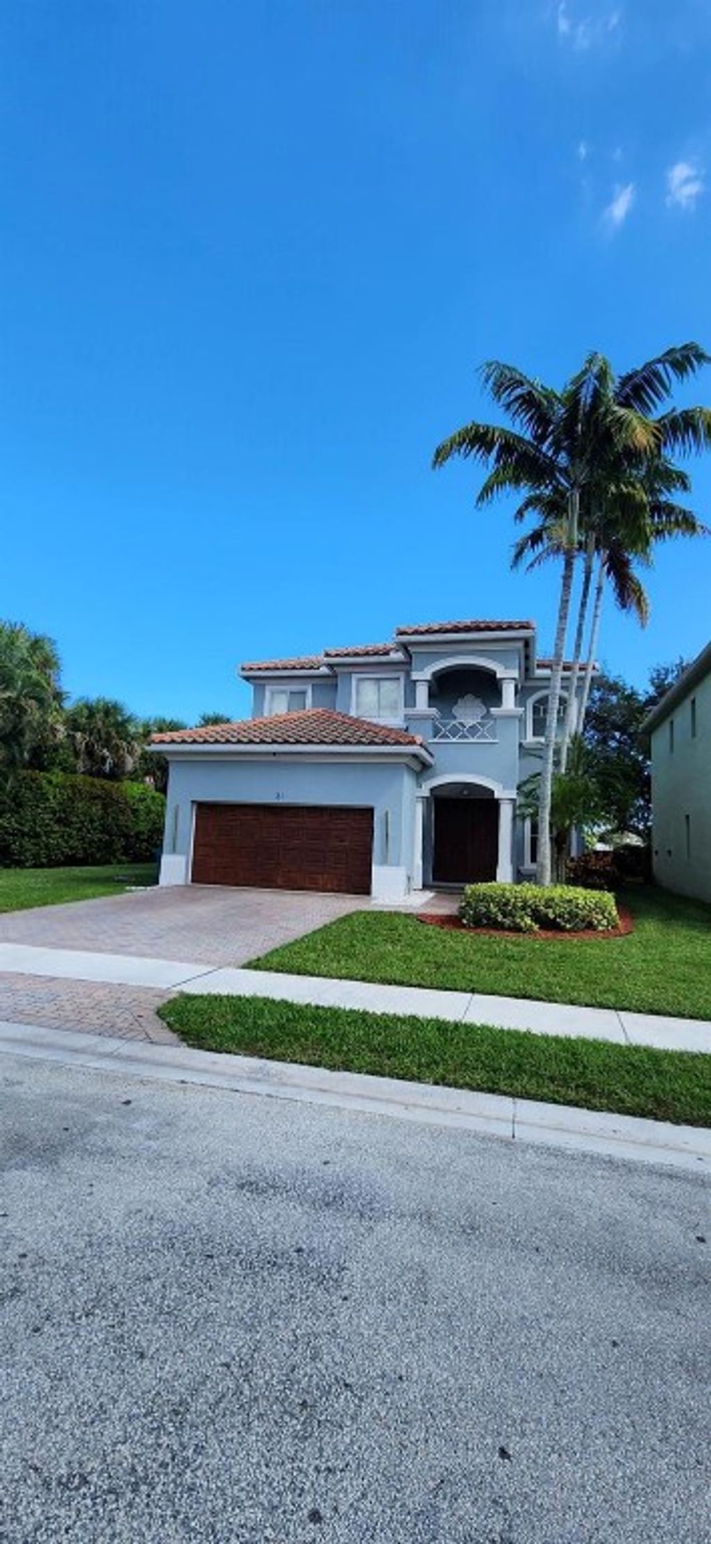 Photo of 21 Country Lake Circle, Boynton Beach, FL 33436 (MLS # F10534658)